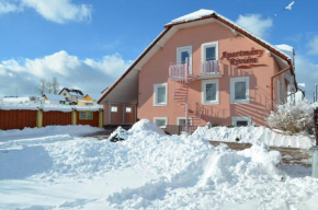 Chalupa Riviéra a Apartmánový dom - Liptov Bešeňová